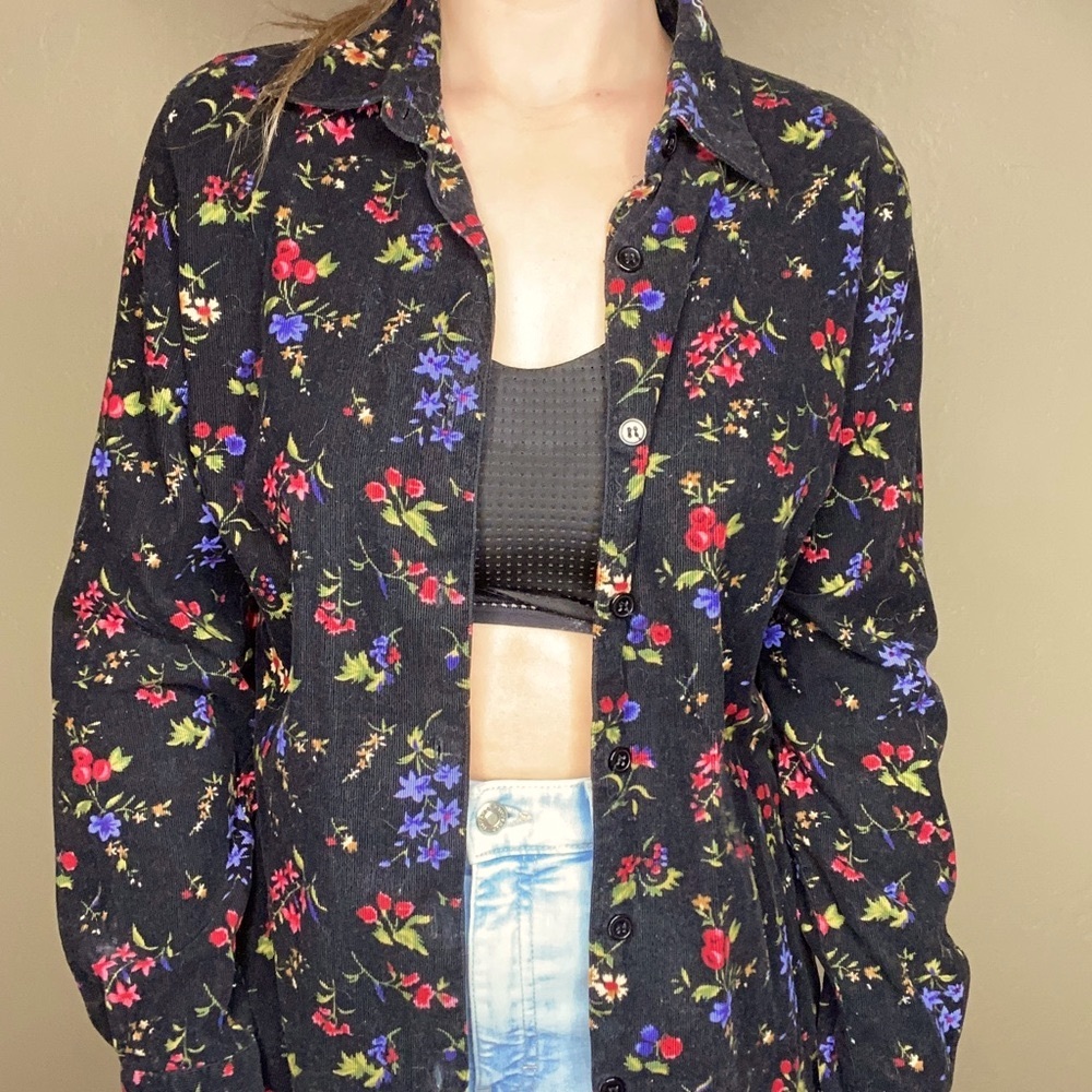 Floral button down - Picture 2 of 5